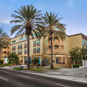 https://desert-palms.topanaheimhotels.com